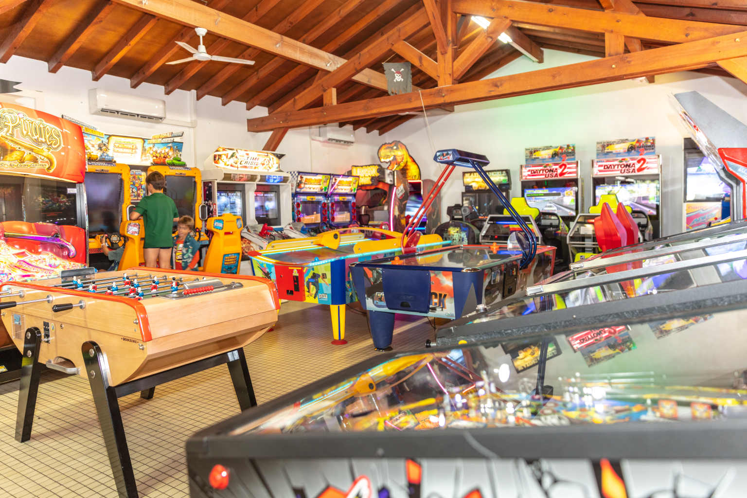 messanges, le vieux port, campsite, gascony, activities, video games