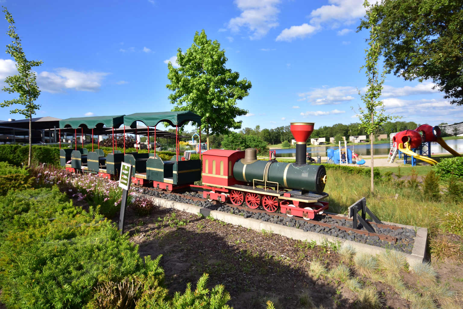 camping de schatberg campsite, south holland, the netherlands, indoor play center, activities for children