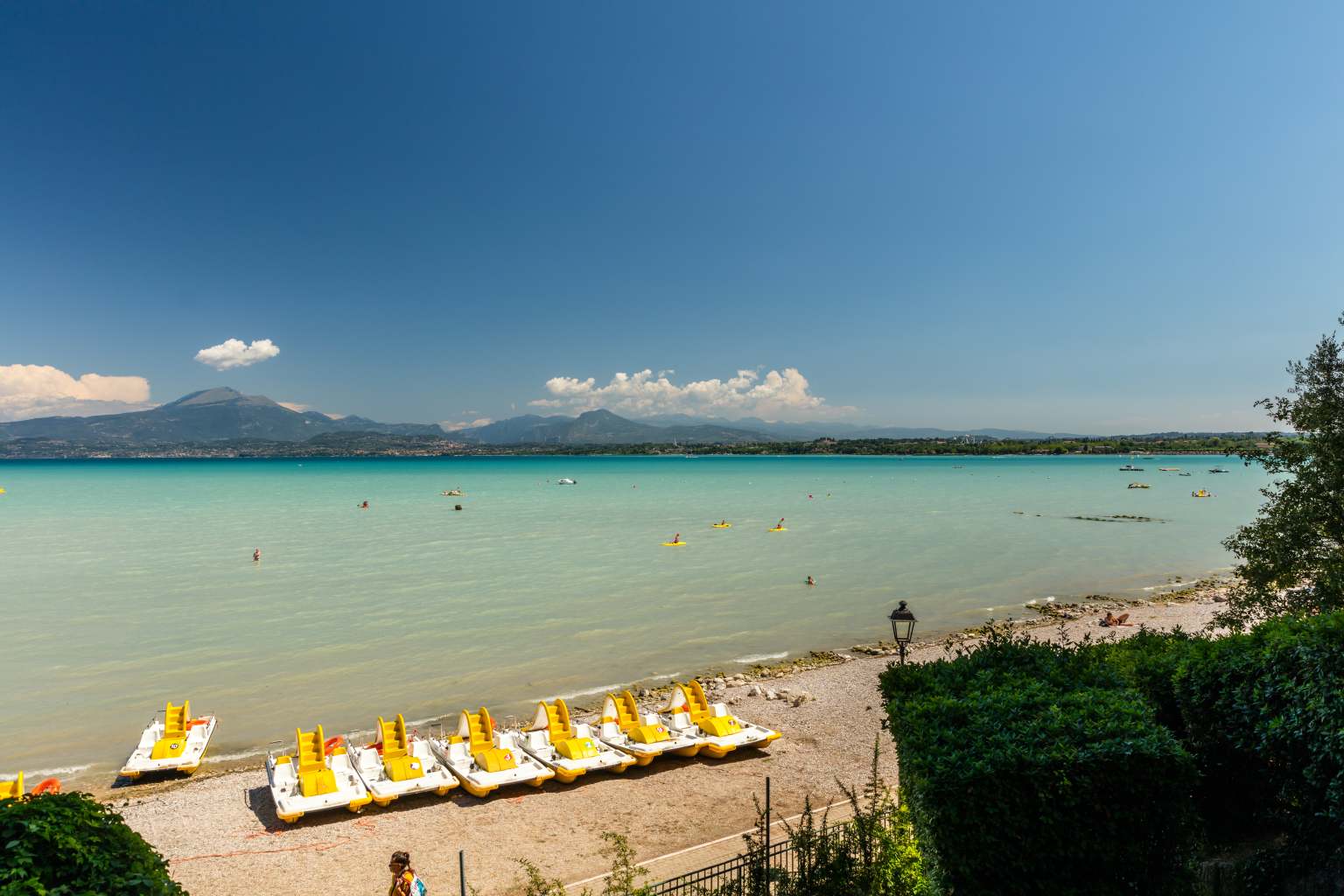 Peschiera, bella italia, campsite, lake garda, pedalo