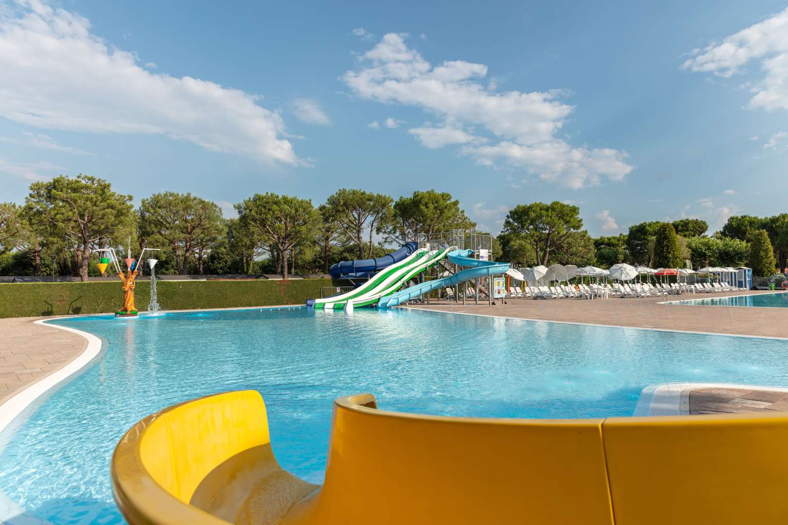 Camping Del Garda, peschiera, campsite, lake garda, italian lakes, pool, waterslides