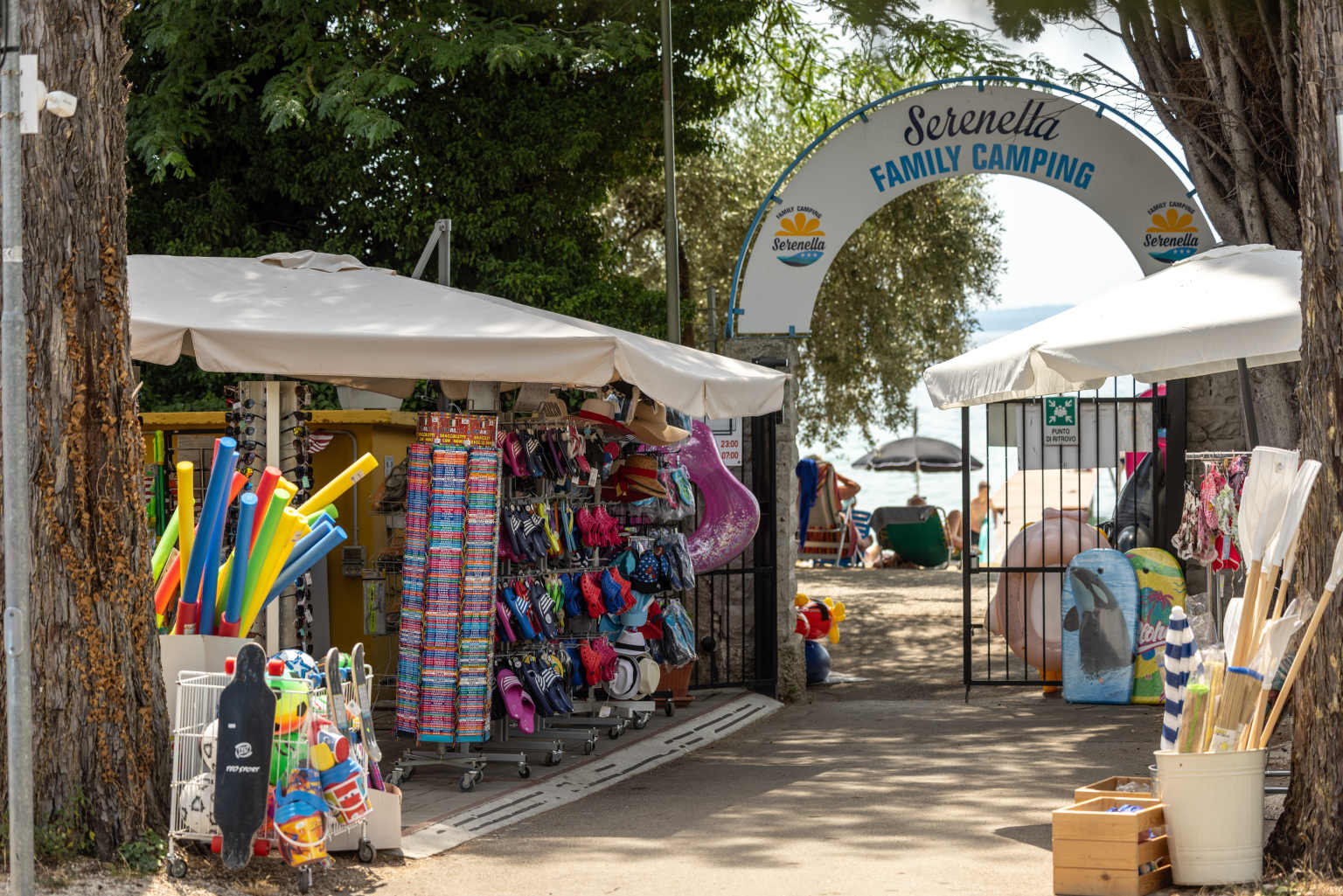 Bardolino, Serenella, campsite, lake garda, shops