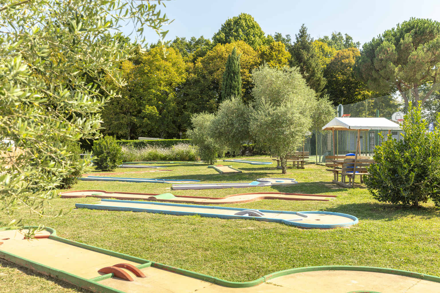Château de Fonrives campsite, Villeréal, Dordogne