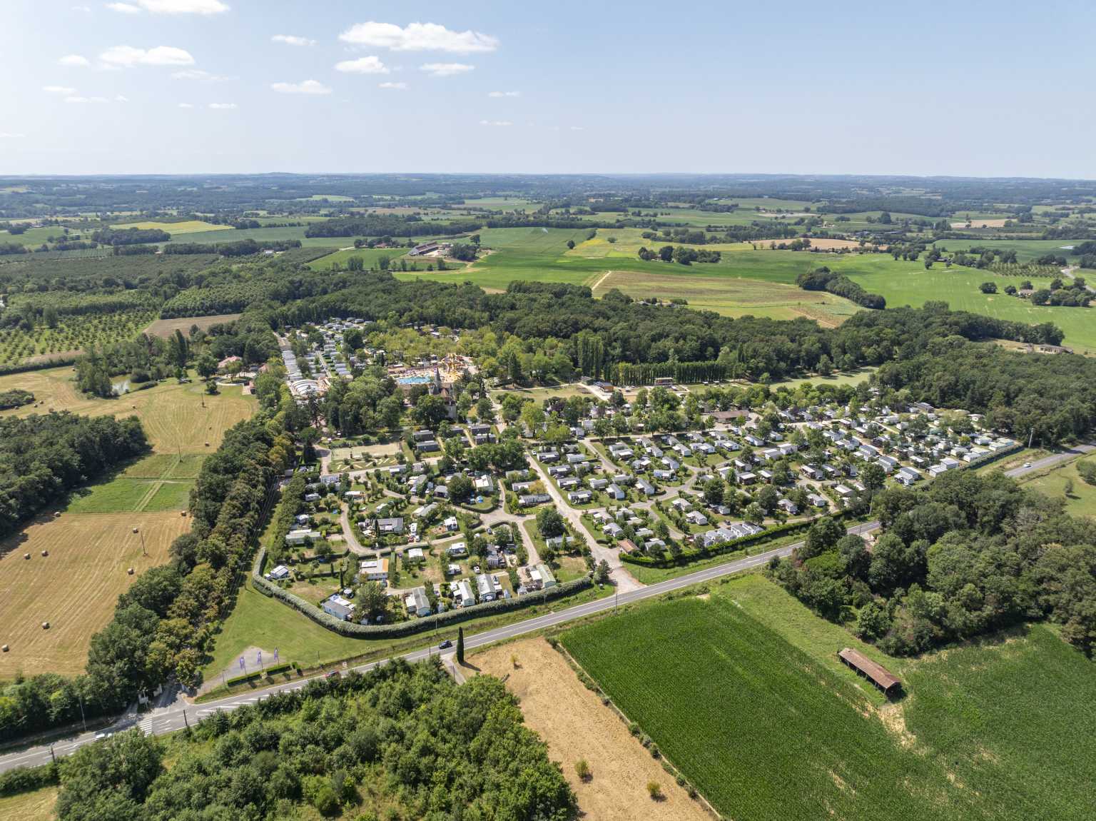 Château de Fonrives campsite, Villeréal, Dordogne 05