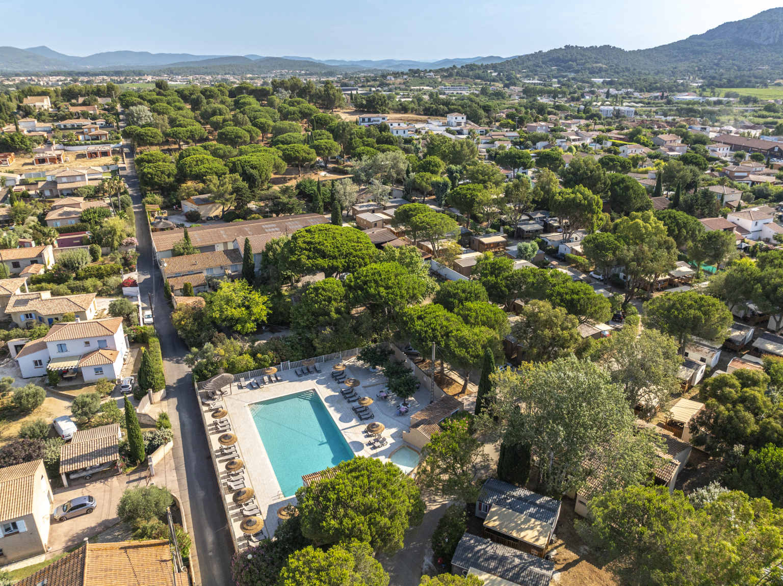 Le Hameau des Pins