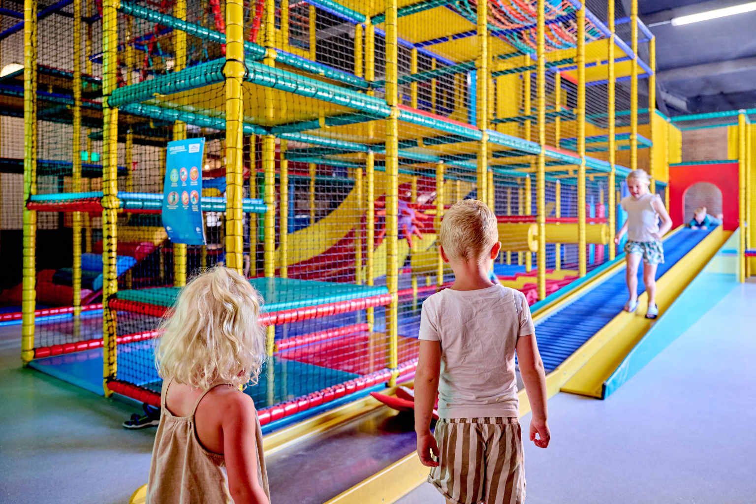 Het Genieten campsite, Brabant, netherlands, indoor playground, play, playing