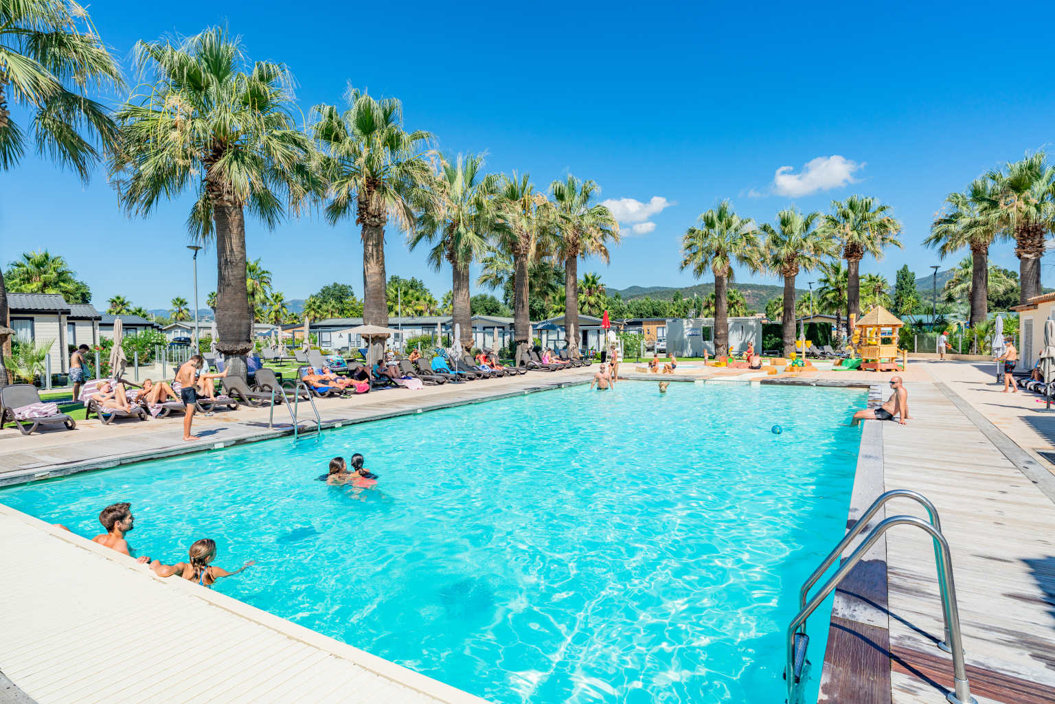 Port Grimaud, holiday marina, campsite, riviera, pool, boat moorings