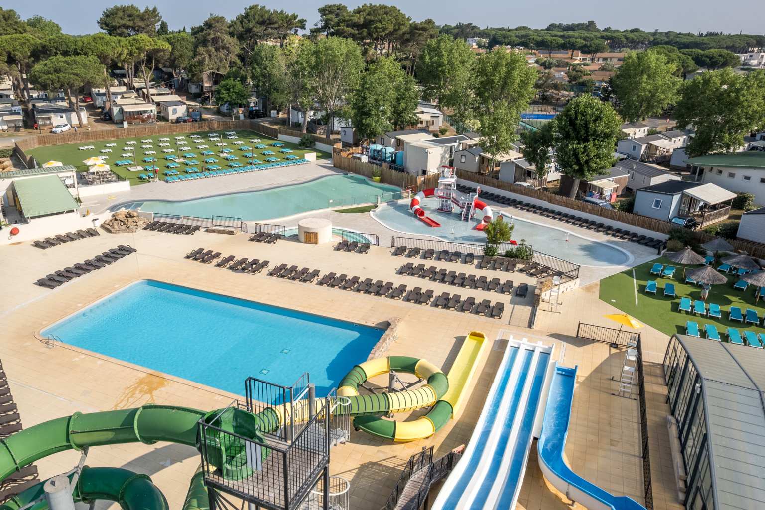 Valras plage, domaine de la yole, campsite, languedoc, indoor pools, waterslides