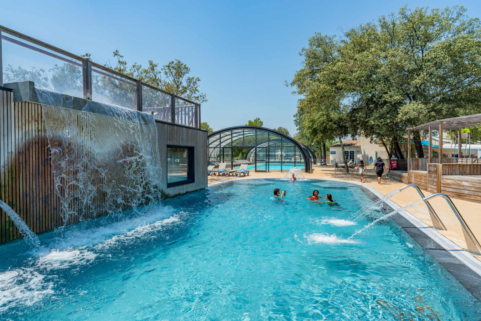 Sommieres, domaine de massereau, campsite, languedoc, indoor pool, outdoor pool, jacuzzi