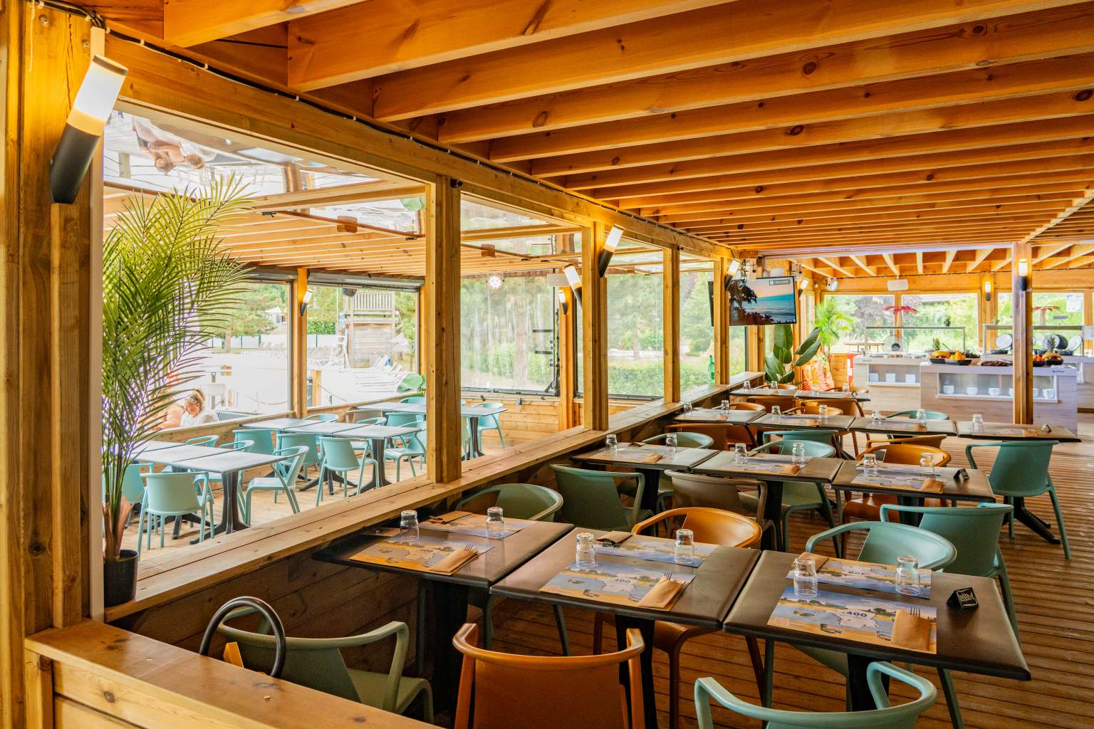 Berny Riviere, la croix du vieux pont, campsite, Paris, kids clubs
