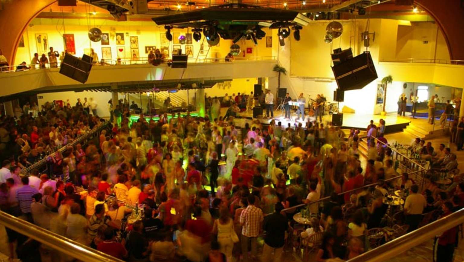 Camping met disco