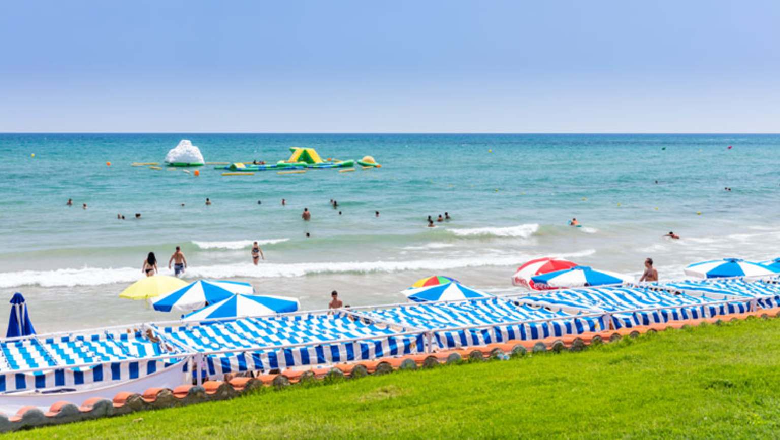el garrofer campsite, sitges, costa dorada, beach