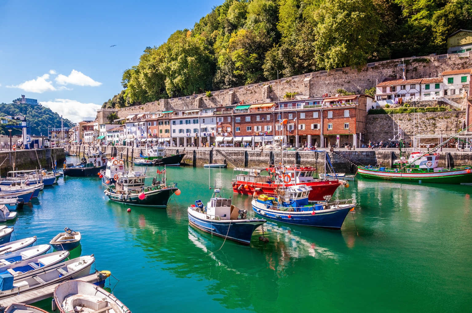 Hafen von Donostia in San Sebastián