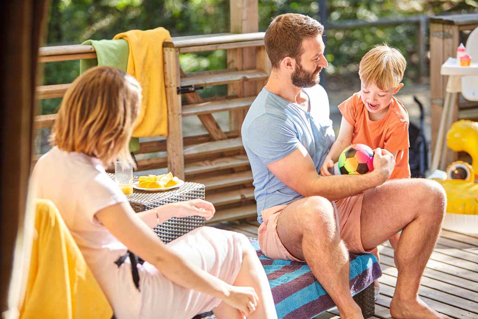Mama papa en kind samen op vakantie