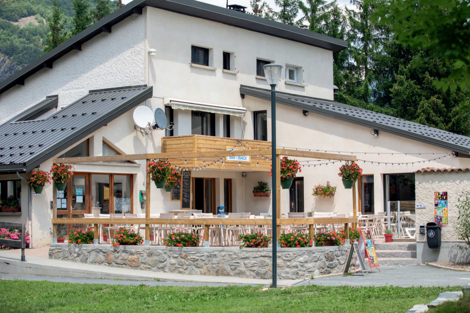 Le Belledonne, Bourg d'Oisans, campsite, French Alps