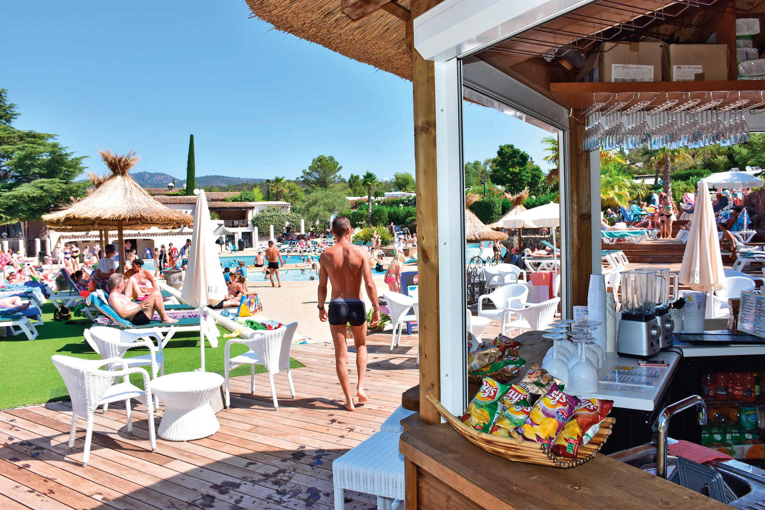 st raphael, esterel, campsite, riviera, pool bar