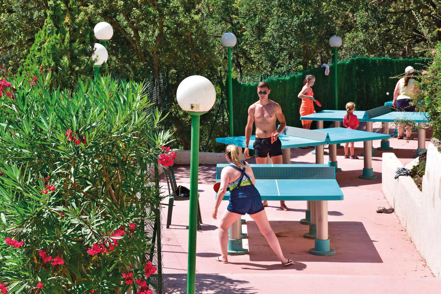 st raphael, esterel, campsite, riviera, swimming pool, pool bar terrace