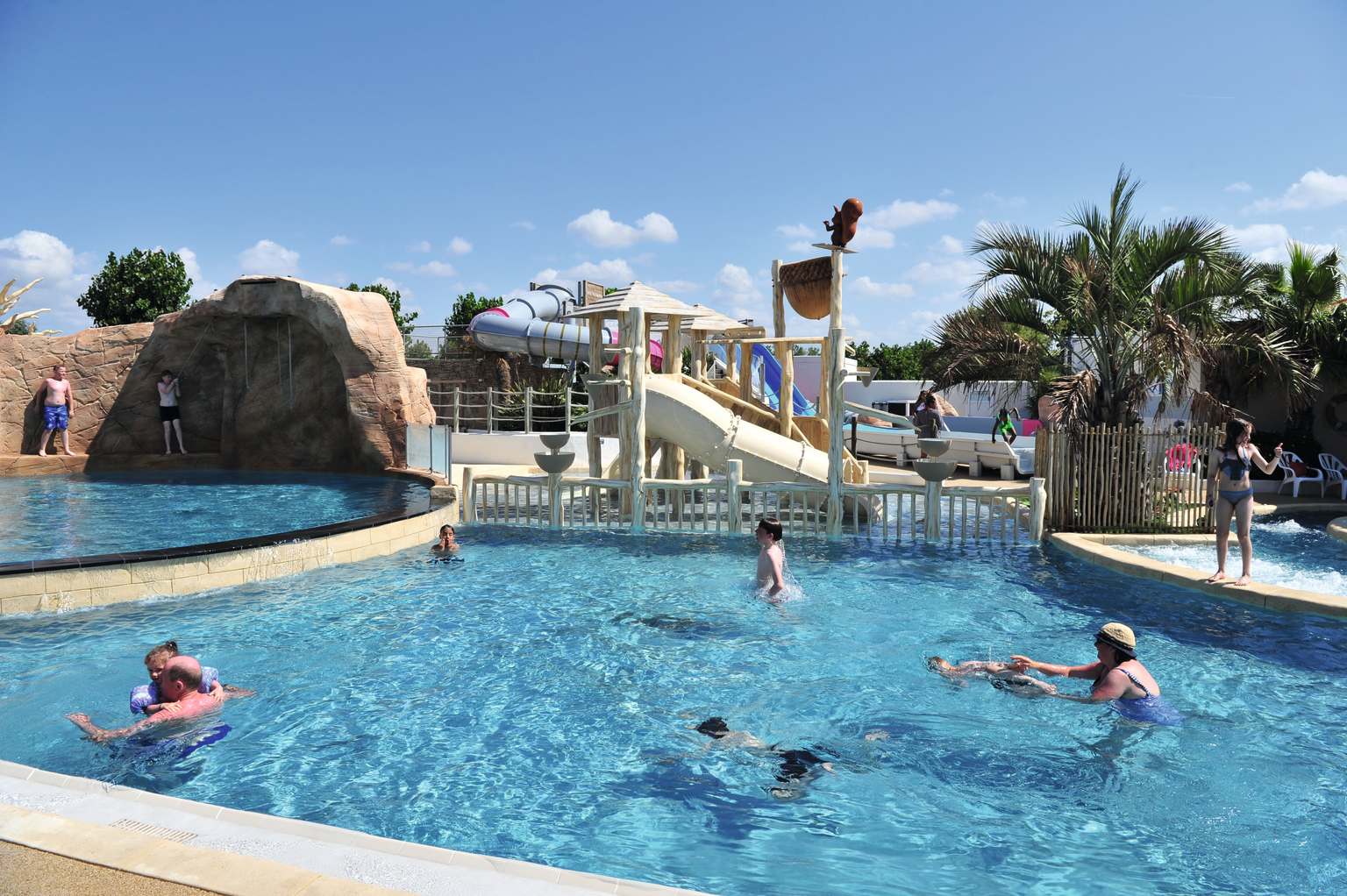 st hilaire de riez, les ecureuils campsite, north vendee, pools, waterslides