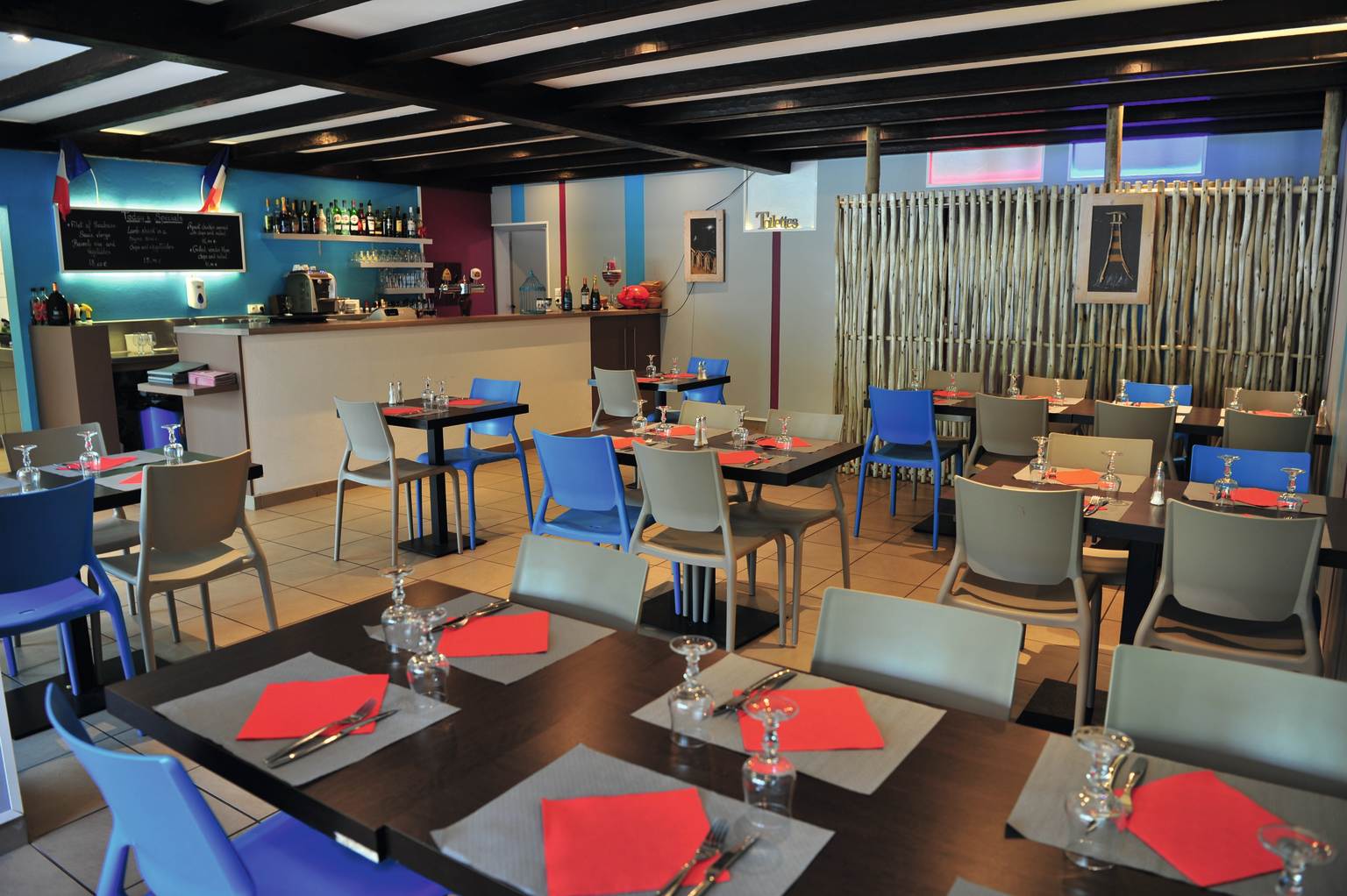 st hilaire de riez, les ecureuils campsite, north vendee, restaurant, dining