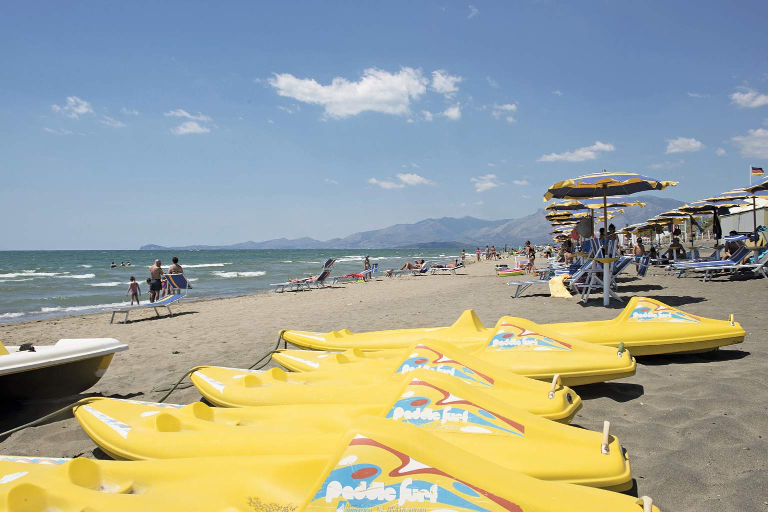 Baia Domizia, campsite, southern Italy, campania, restaurants