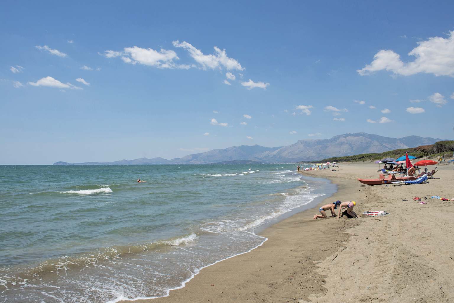 Baia Domizia, campsite, central Italy, Naples, sports, basketball, beach