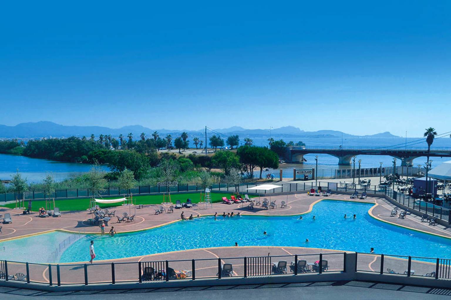Saint-Aygulf Plage, pool