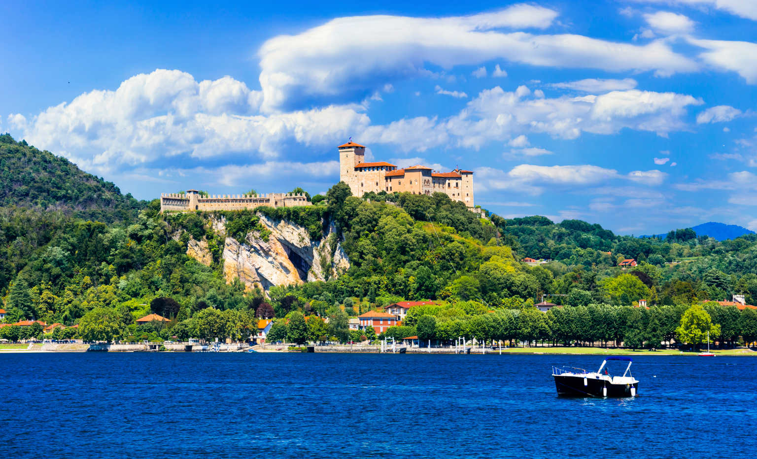 Rocca di Angera, Lago Maggiore