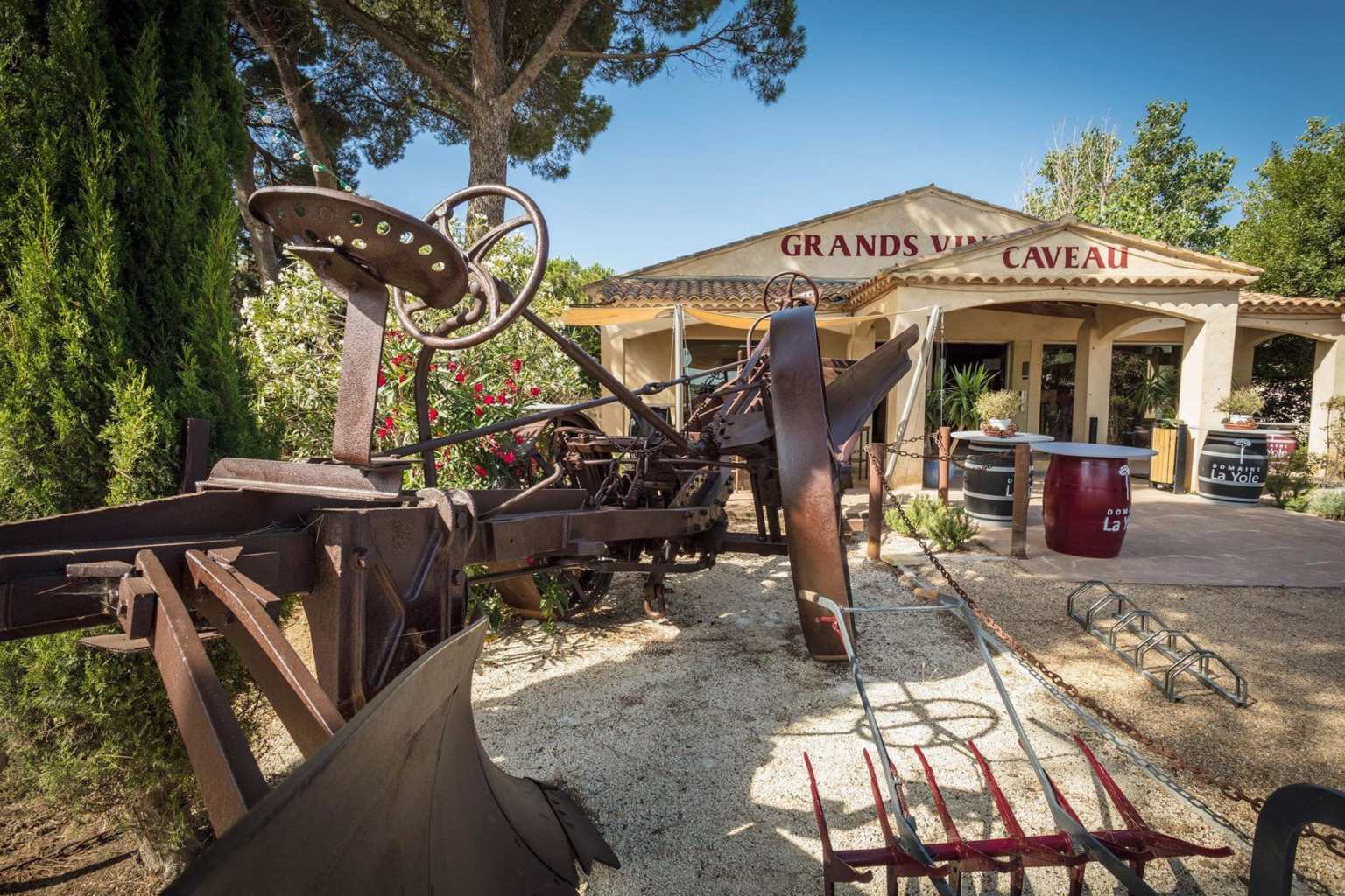Valras plage, domaine de la yole, campsite, languedoc, shops, wine