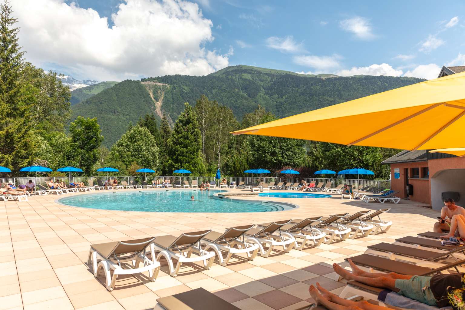 Le Belledonne, Bourg d'Oisans, campsite