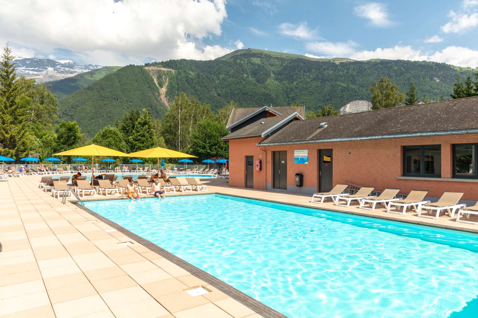 Le Belledonne, Bourg d'Oisans, campsite