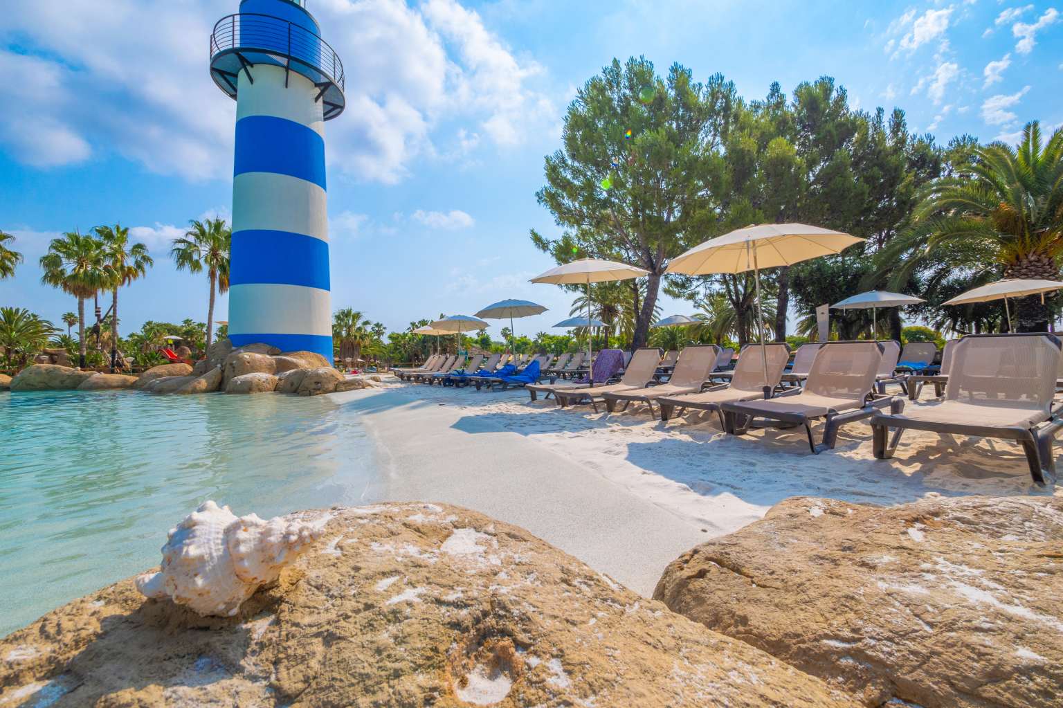 salou cambrils campsite costa dorada swimming pool