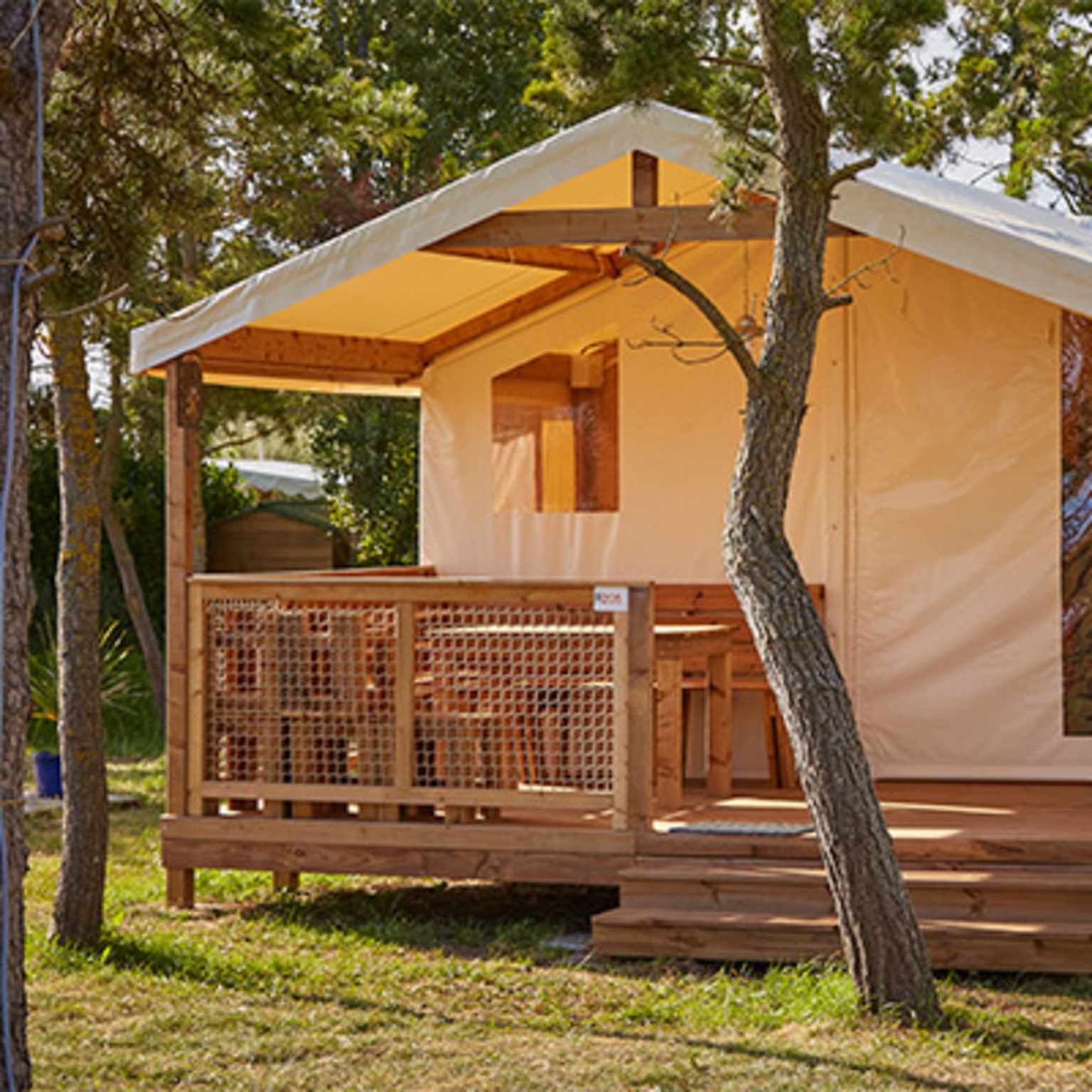 Super Lodge Tent
