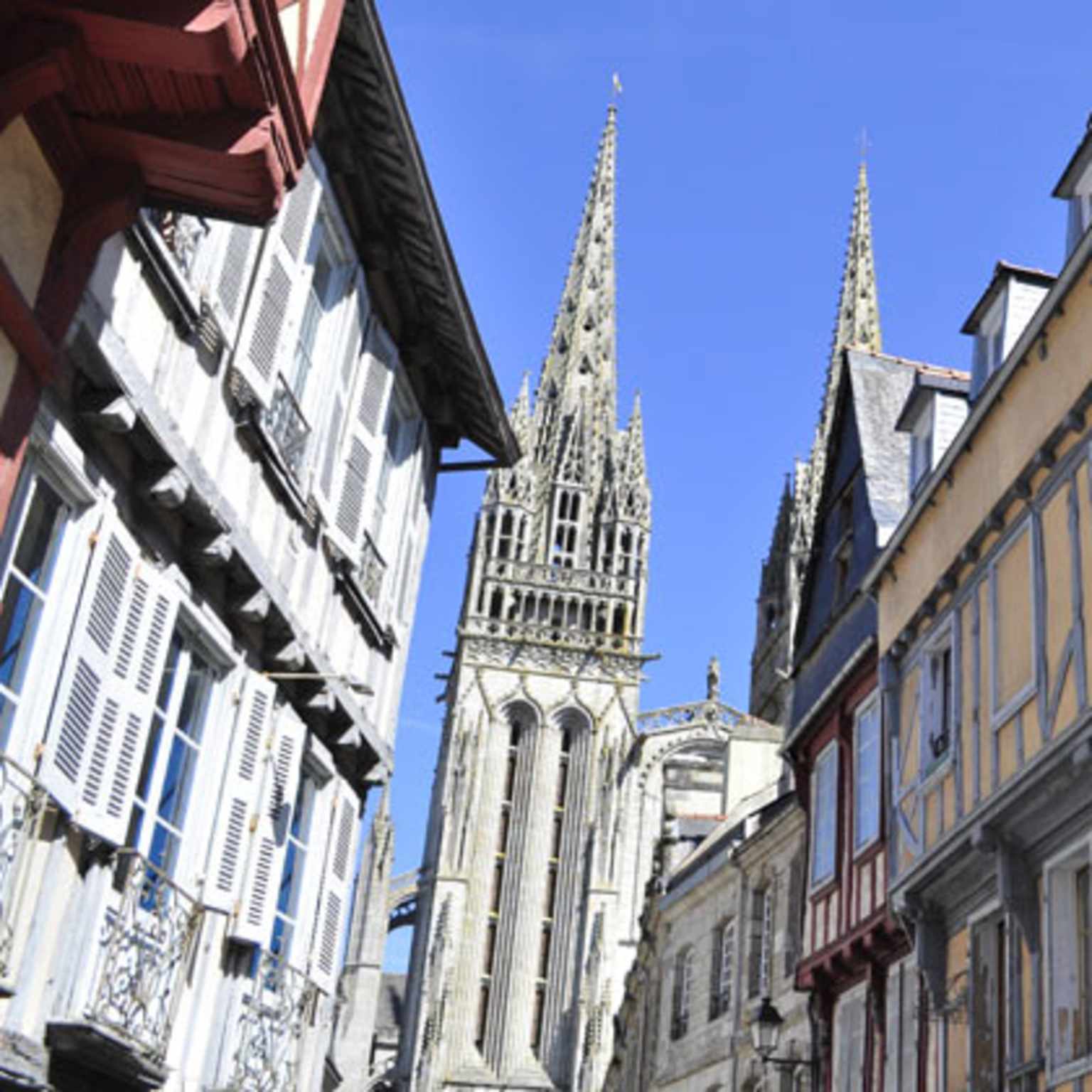 france sightseeing, brittany towns, quimper