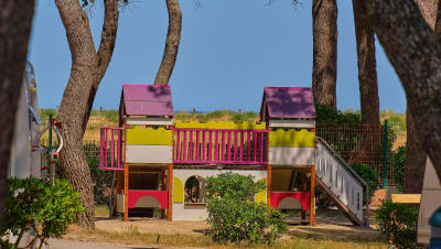Le Roussillonnais Campsite | Roussillon | Eurocamp