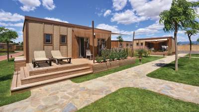 Masai Lodge auf Camping Sanguli, Costa Dorada