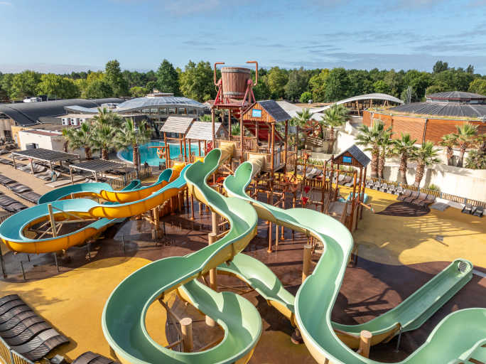 Domaine de La Rive in Biscarrosse, waterpark met glijbanen