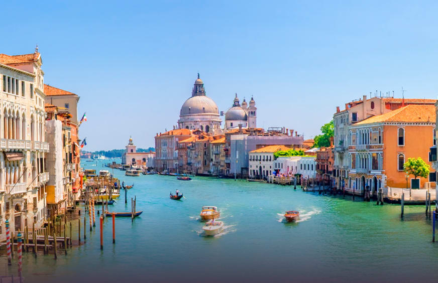 Camping Holidays in the Adriatic | Italy | Eurocamp