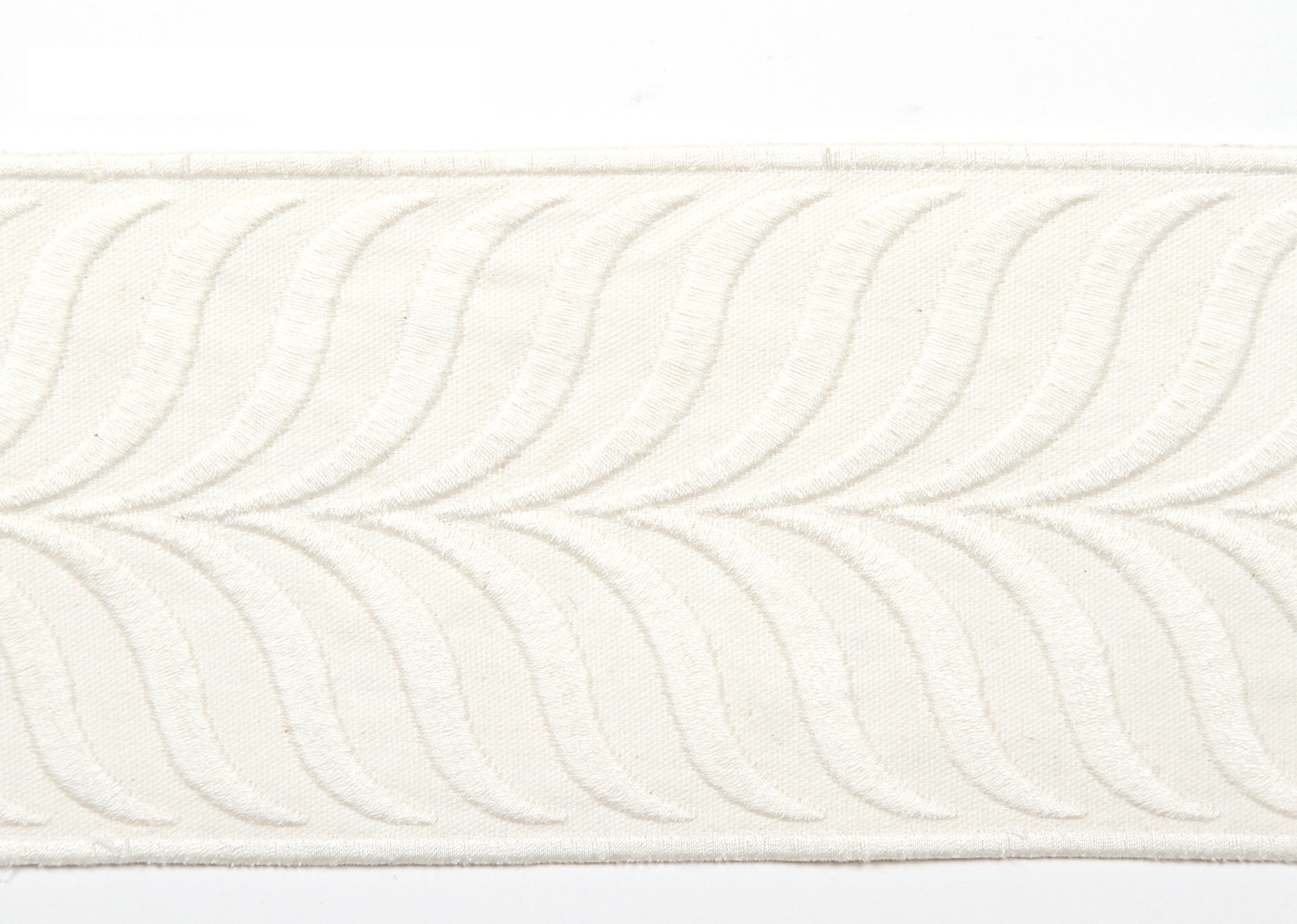 Crest Linen Embroidered Tape