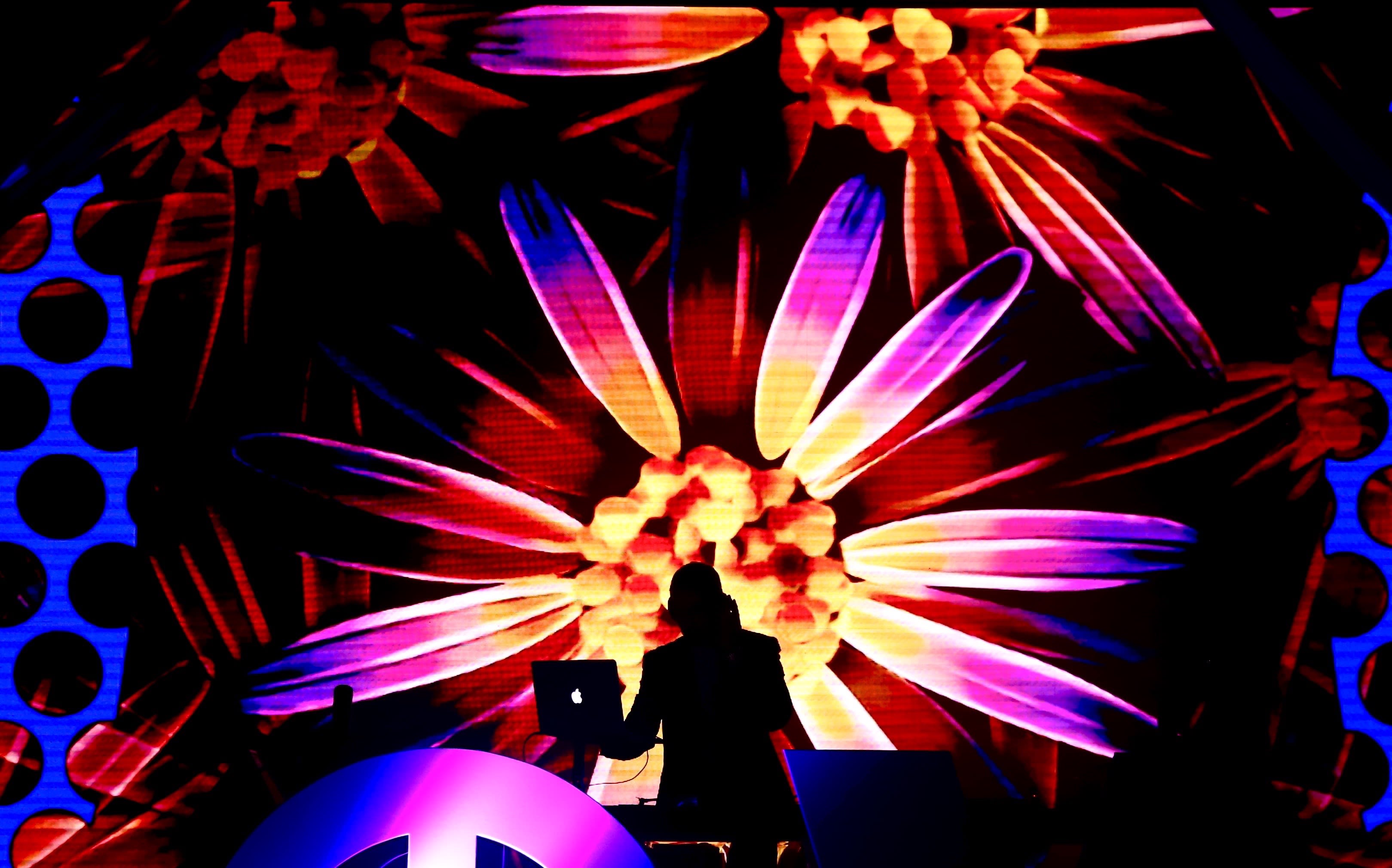Cisco 60's-themed party in San Diego — stage setup