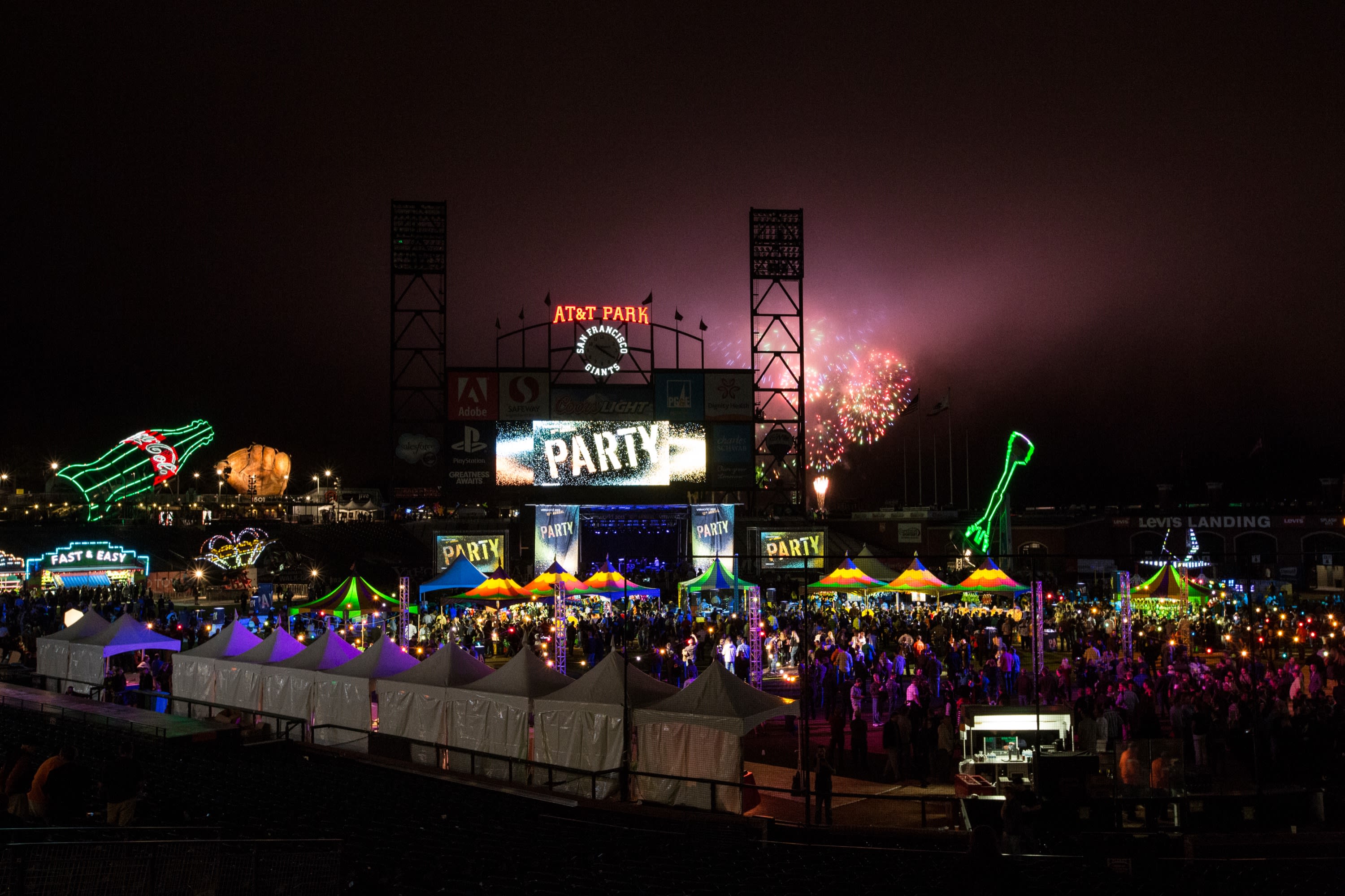 VMware 10th anniversary carnival — live concert stage