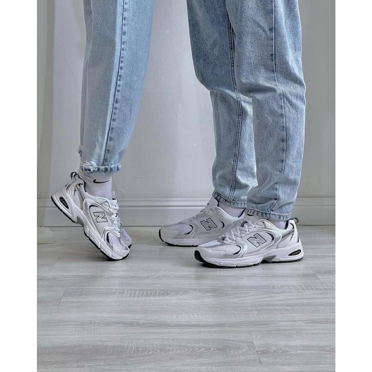 Baskets New Balance 530 – Blanc, Argent –  Bleu Marine - vue 2