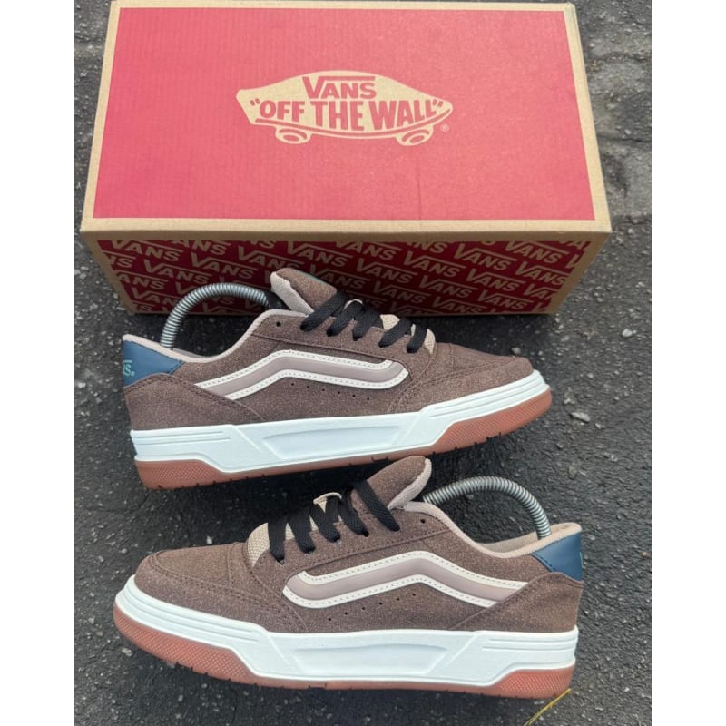 Baskets Vans Upland – Marron Chocolat, Beige & Bleu Marine