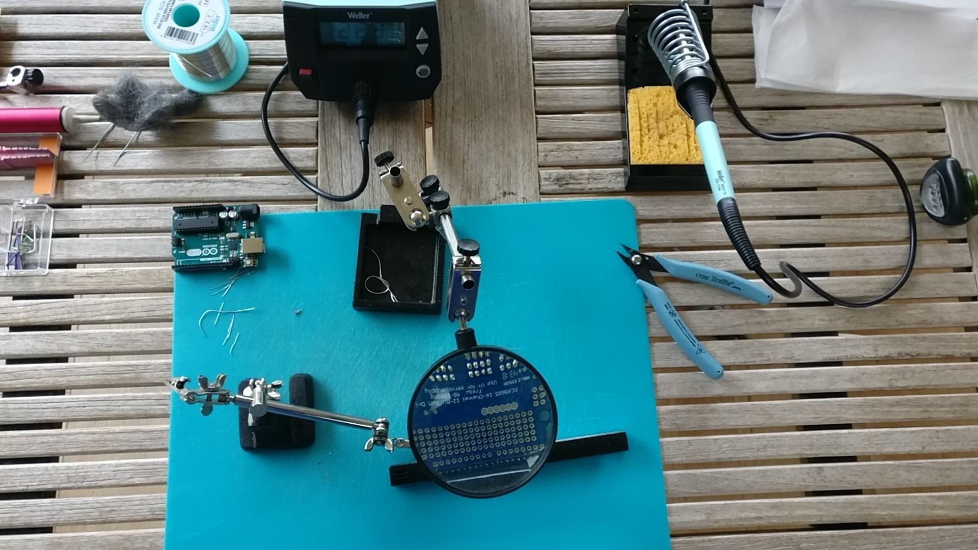 https://res.cloudinary.com/eva1999/image/upload/v1601470597/soldering_ef0def625f.jpg
