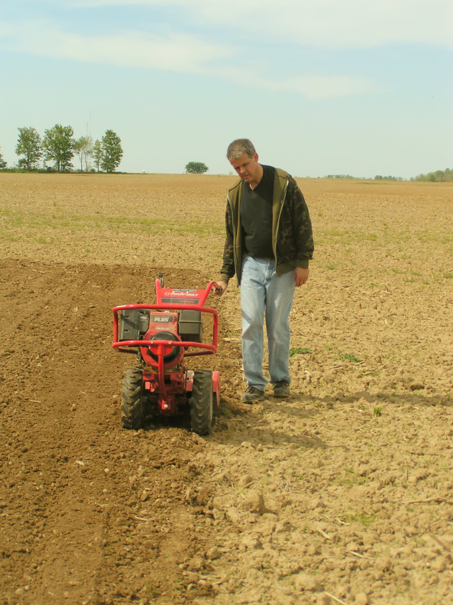 Tom tilling
