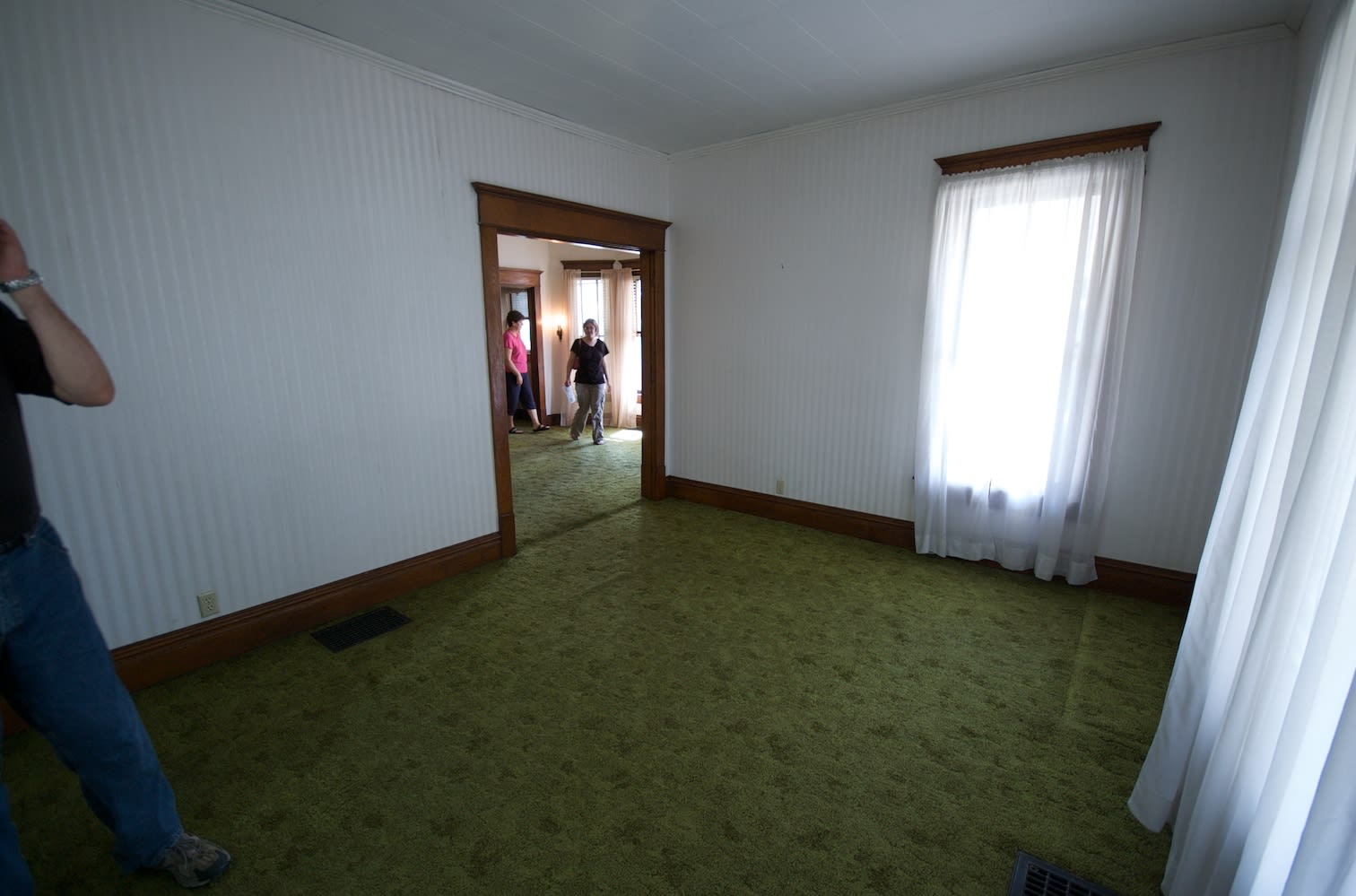 Front Room into LIving Room