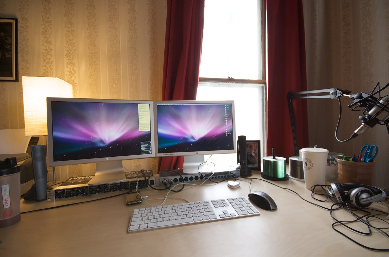 The temporary office