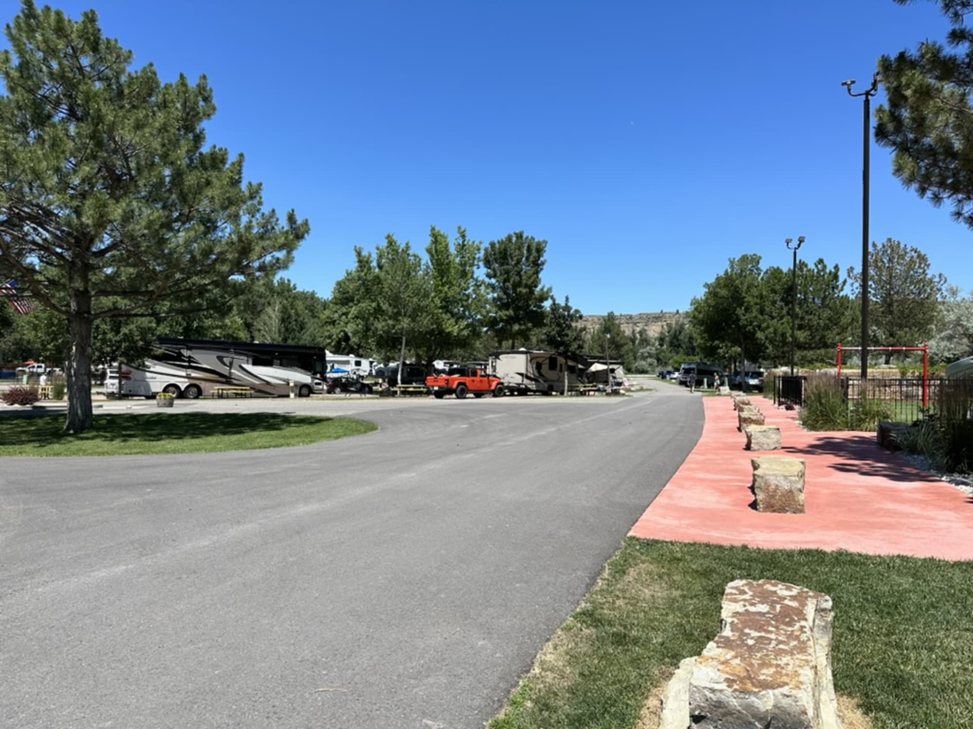 4E6DA0EF-7B4F-480D-B2D8-6928E987EF41_1_105_c