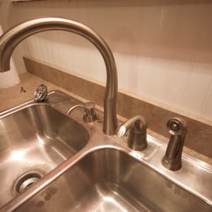 Kitchen faucet