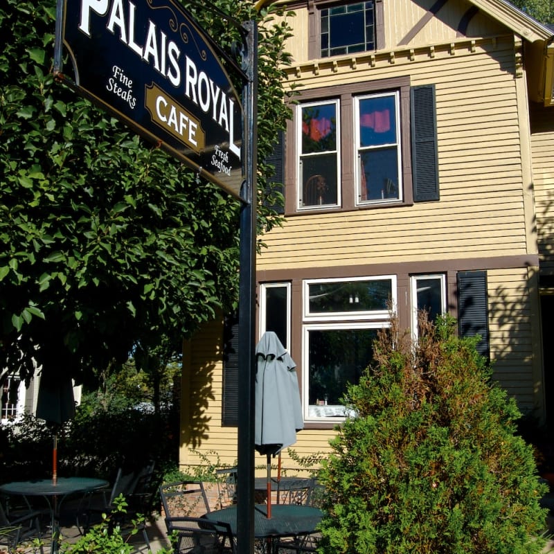 Palais Royal Cafe