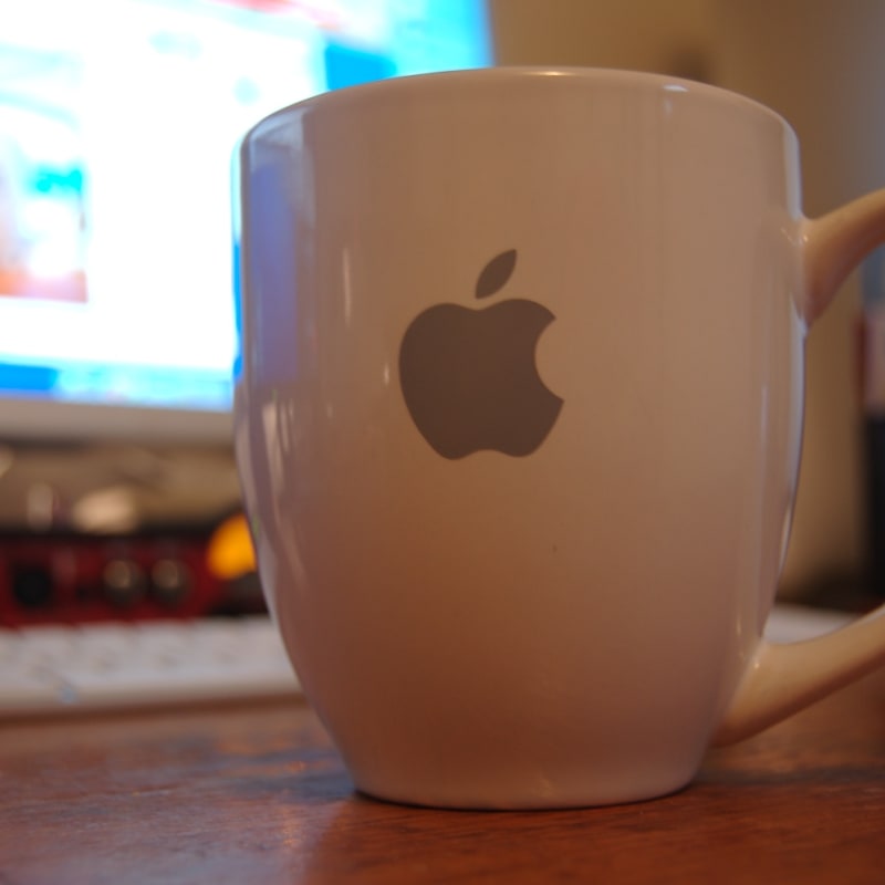 New Apple mug