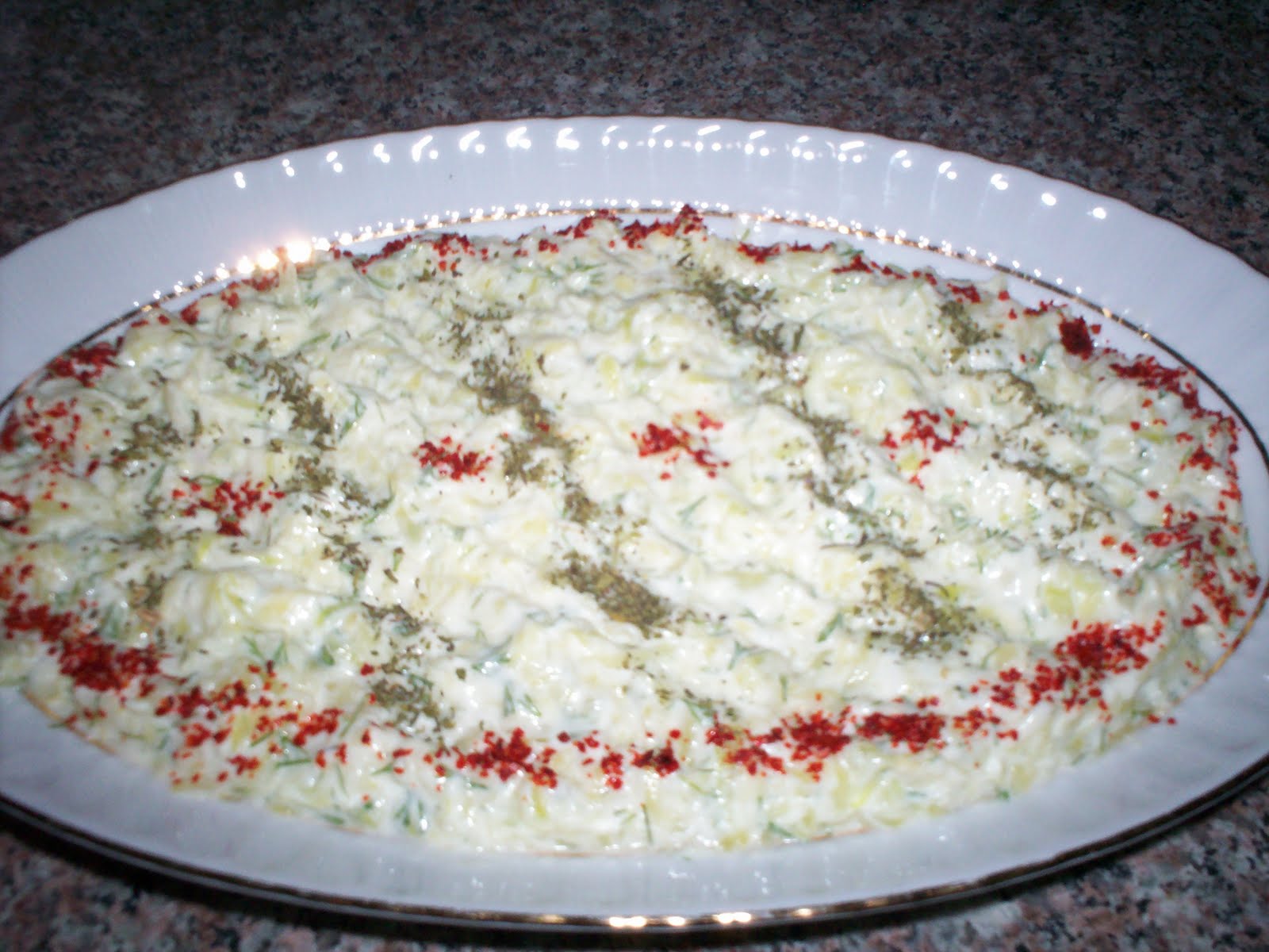 Yoğurtlu Kabak Yemeği Tarifi Yoğurtlu Kabak Yemeği Tarifi